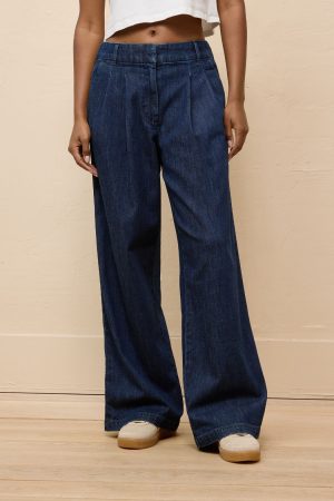 AE Stretch Super High-Waisted Ultra Wide-Leg Trouser Jean