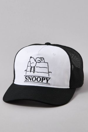AE Snoopy Trucker Hat