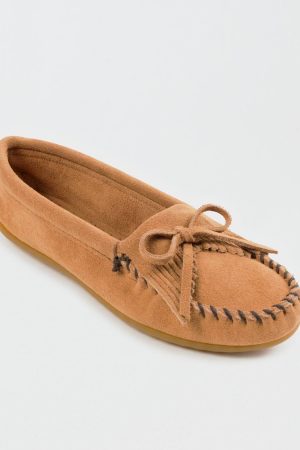 Minnetonka Women's Kilty Hardsole Moccasin