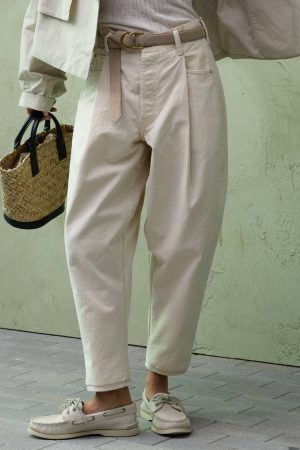 AE77 Premium Pleated Barrel Jean