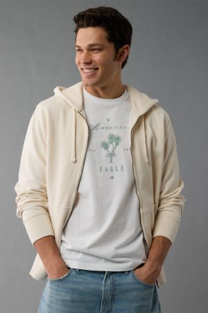 AE Logo Graphic T-Shirt