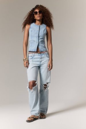 AE Strigid Ripped Low-Rise Ex-Boyfriend Jean