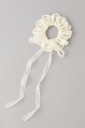 AE Lace Bow Scrunchie