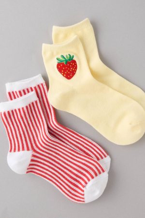 AE Strawberry Striped Boyfriend Socks 2-Pack