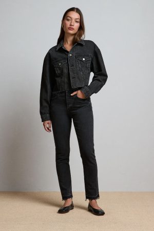 AE77 Premium Straight Crop Jean