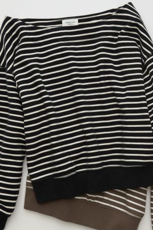 AE Off The Shoulder Sweatshirt