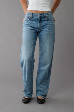 AE Strigid Low-Rise Ex-Boyfriend Jean