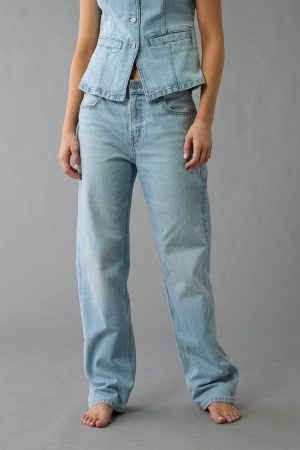 AE Strigid Low-Rise Ex-Boyfriend Jean
