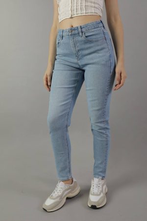 AE Stretch Mom Jean